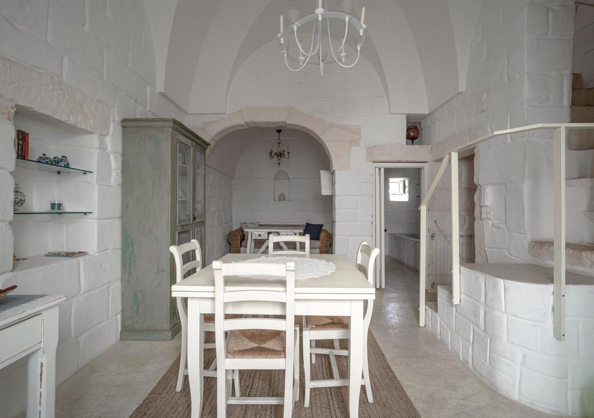 Casalice - Tradizione E Comfort A Ostuni Bagian luar foto