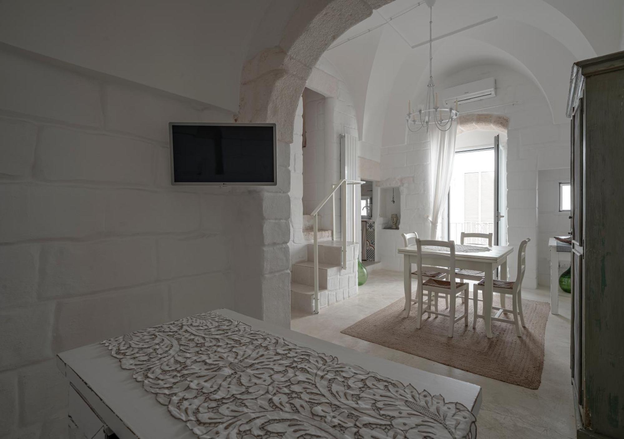 Casalice - Tradizione E Comfort A Ostuni Bagian luar foto